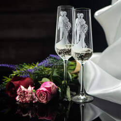 Младоженци - сватбени чаши