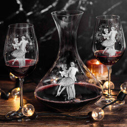 Заря на любовта - Декантер и чаши за вино