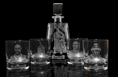 Комплект Български ханове – гарафа и чаши за твърд алкохол