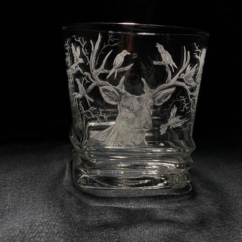 Благороден елен – чаша за твърд алкохол