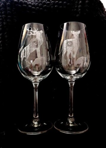 Елен и кошута – чаши за вино