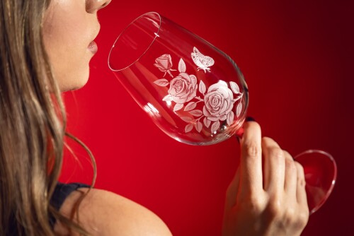 Рози с пеперуда - Чаша за вино