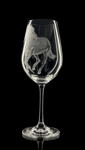 Галопиращ кон – чаша за вино